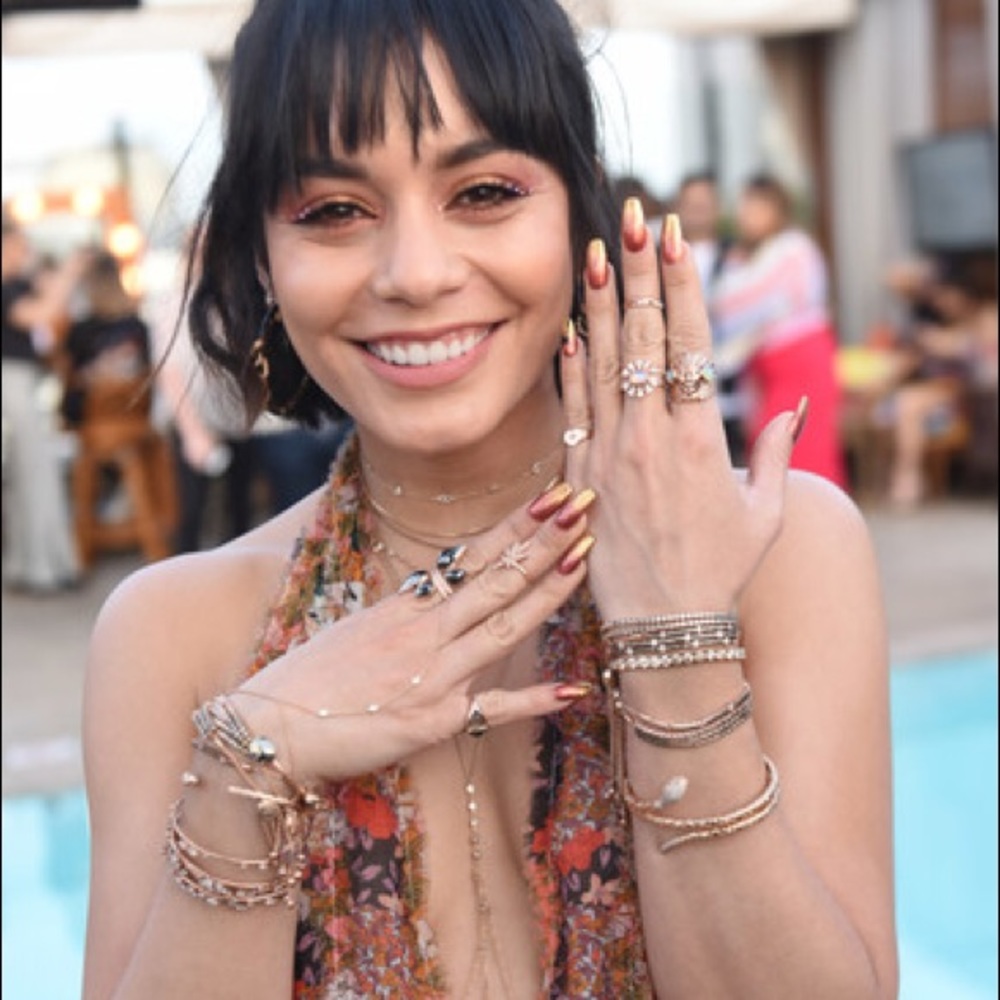 Lots of antique and fine jewelry coming your way